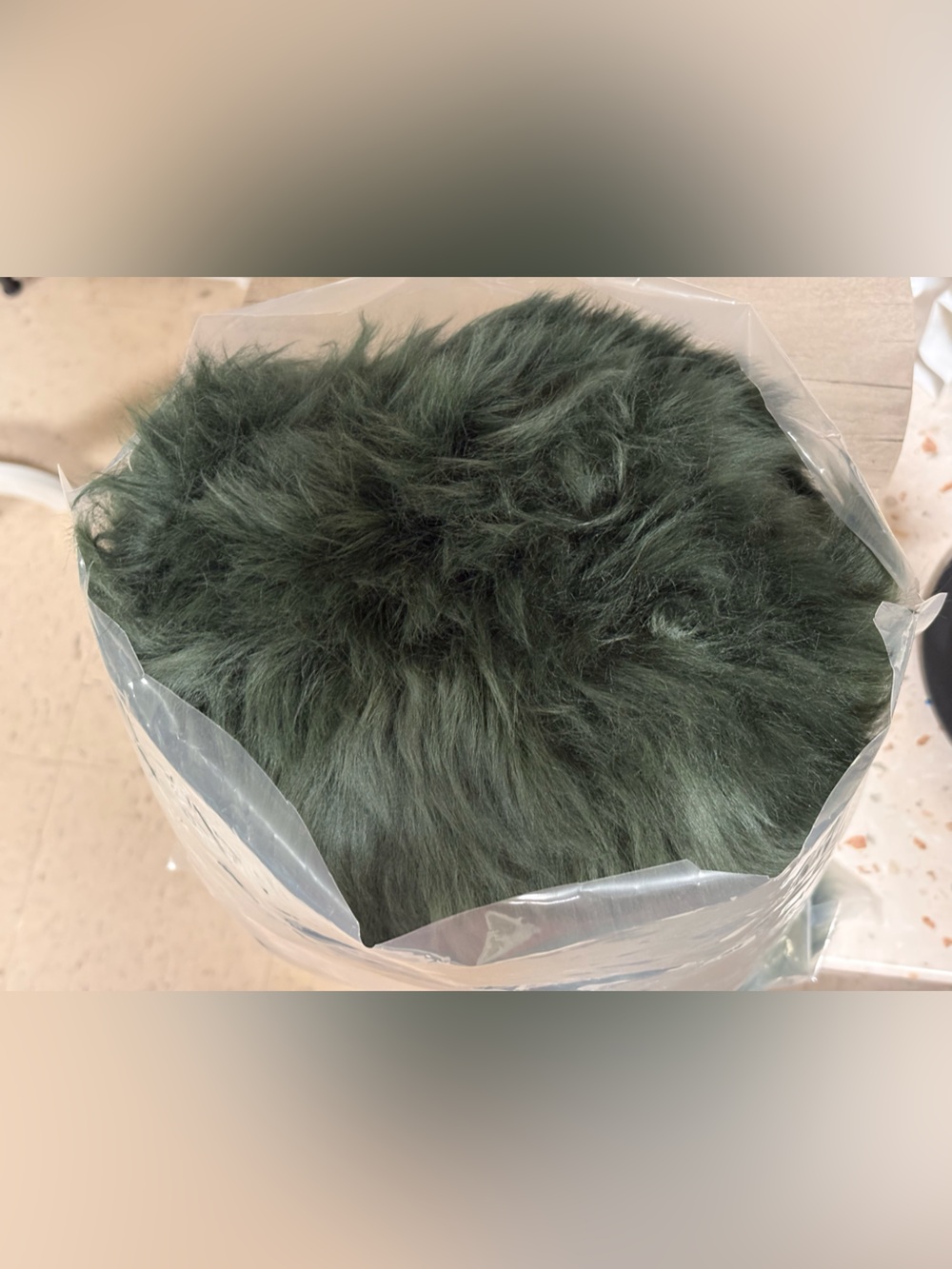 RZLWOOL Genuine Sheepskin Rug 
(Forest Green) 2'x 3' (36” x 24”) - Picture 7 of 17